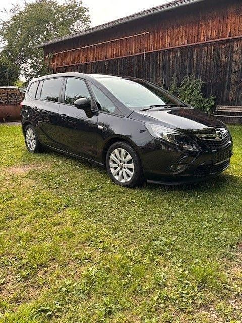 Schwarz Gebraucht 2015 Opel Zafira Tourer Edition Van / Kleinbus | 8.500 € (Fairer Preis) - Bild 1/4