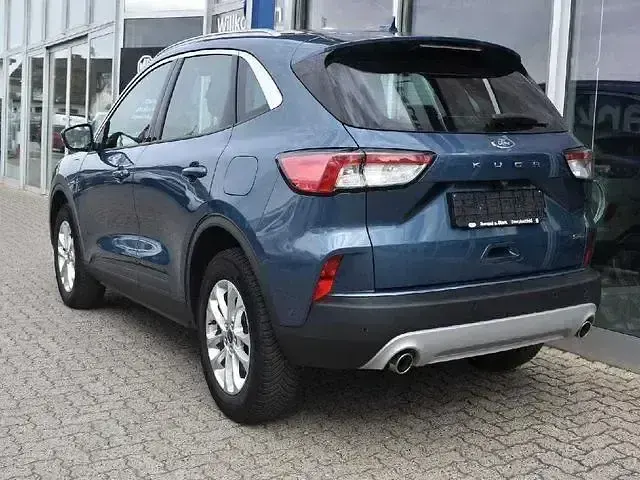 Gebraucht Ford Kuga Titanium 132 PS (97 kW) 2022 Blau SUV