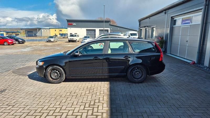 Gebraucht Volvo V50 114 PS (83 kW) 2011 Schwarz Kombi