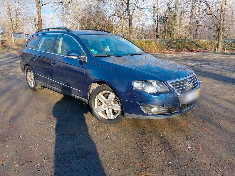 Blau Gebraucht 2008 VW Passat Kombi | 2.300 € (Guter Preis) - Bild 1/4