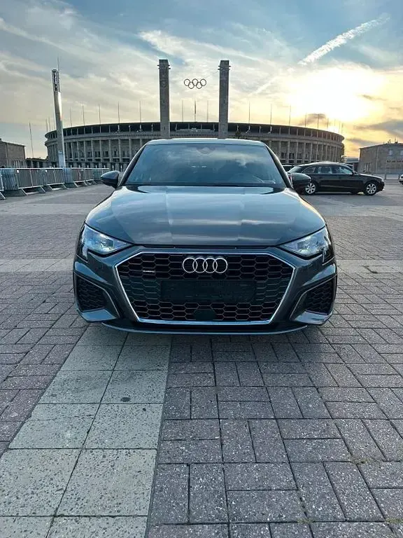 Gebraucht Audi A3 S-Line 200 PS (147 kW) 2021 Grau Limousine