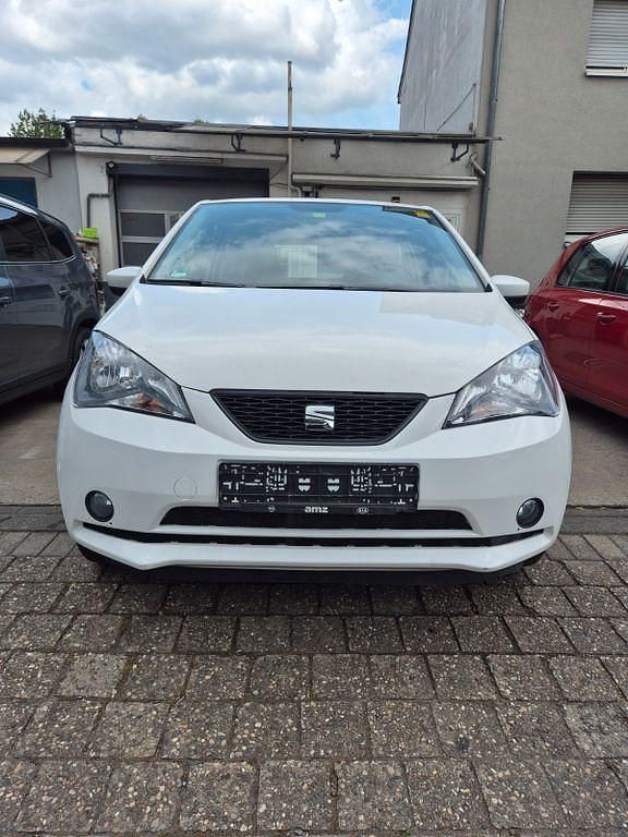 Weiß Gebraucht 2013 Seat Mii Reference Kleinwagen | 3.750 € (Fairer Preis) - Bild 1/4