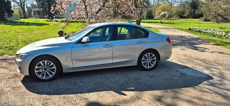 Second-hand BMW 320 184 CP (135 kW) 2012 Argintiu Berlinǎ