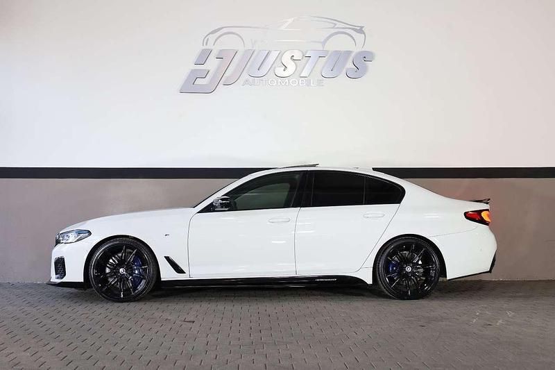 Gebraucht BMW 550 462 PS (339 kW) 2019 Alpinweiß iii (300) Limousine