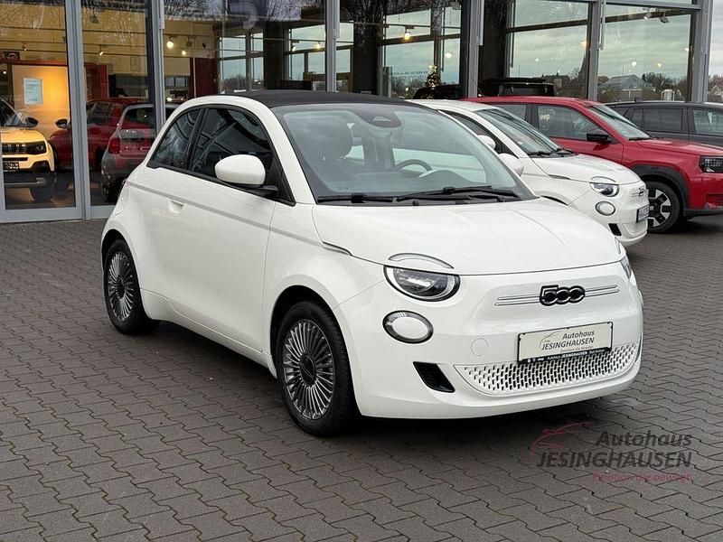 Gebraucht Fiat 500e 86 kW (118 PS) 2023 (arktis weiß) Cabrio