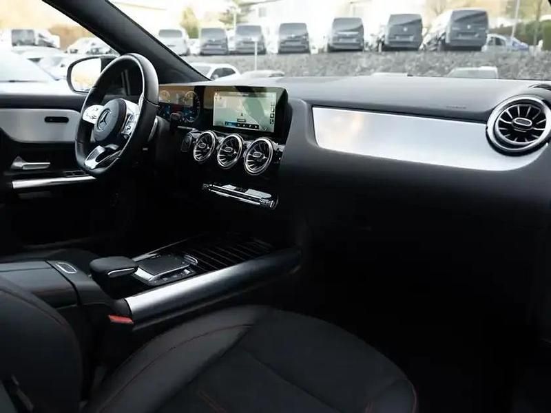 Gebraucht Mercedes GLA250 AMG 218 PS (160 kW) 2022 Metalliclack mountaingrau SUV