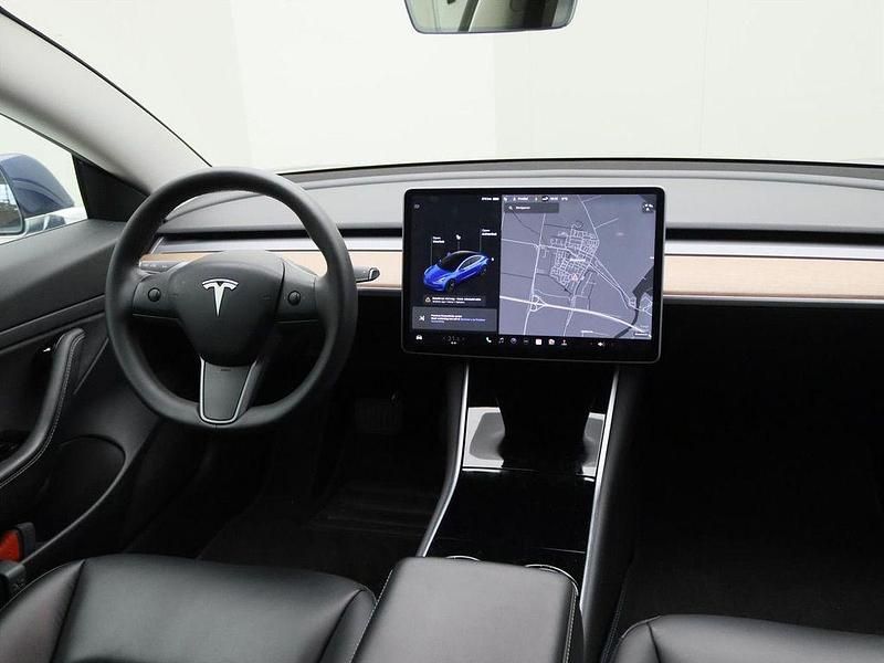 Gebraucht Tesla Model 3 Standard Range 225 kW (306 PS) 2020 Blau Limousine