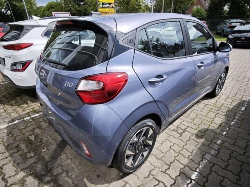 Neu Hyundai i10 Trend 63 PS (46 kW) 2025 Blau Kleinwagen