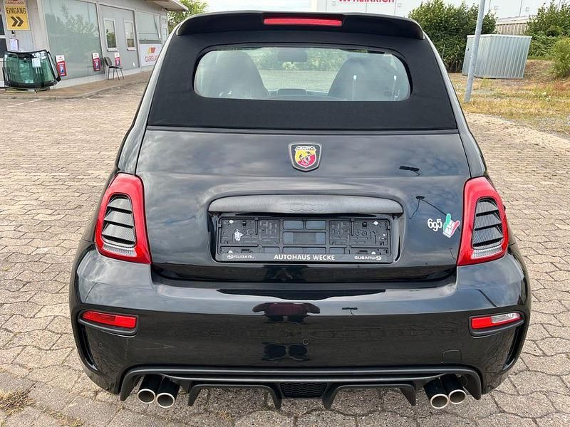 Schwarz Gebraucht 2023 Abarth 695C Cabrio | 28.990 € (Fairer Preis) - Bild 1/4