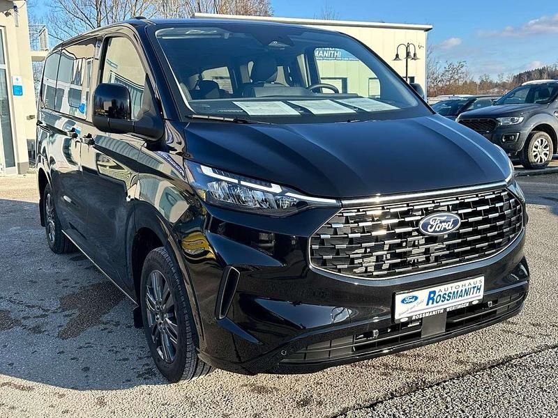 Neu Ford Tourneo Titanium 150 PS (110 kW) 2025 Schwarz Van / Kleinbus