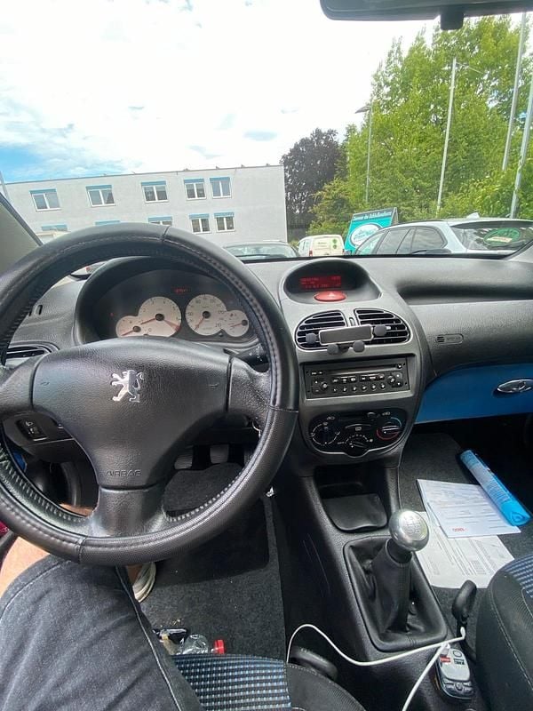 Gebraucht Peugeot 206 110 PS (80 kW) 2004 Schwarz Cabrio