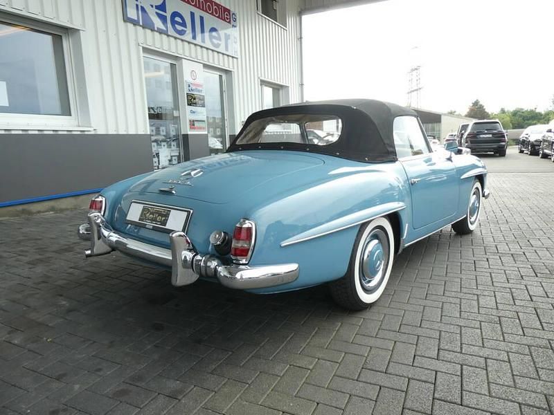 Gebraucht Mercedes 190 105 PS (77 kW) 1963 Blau Limousine