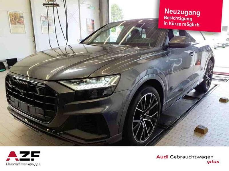 Grau Gebraucht 2021 Audi Q8 Ambiente SUV | 52.890 € - Bild 1/4