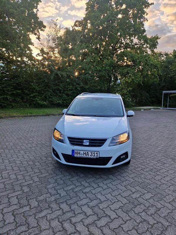 Gebraucht Seat Alhambra 177 PS (130 kW) 2017 Weiß Van / Kleinbus