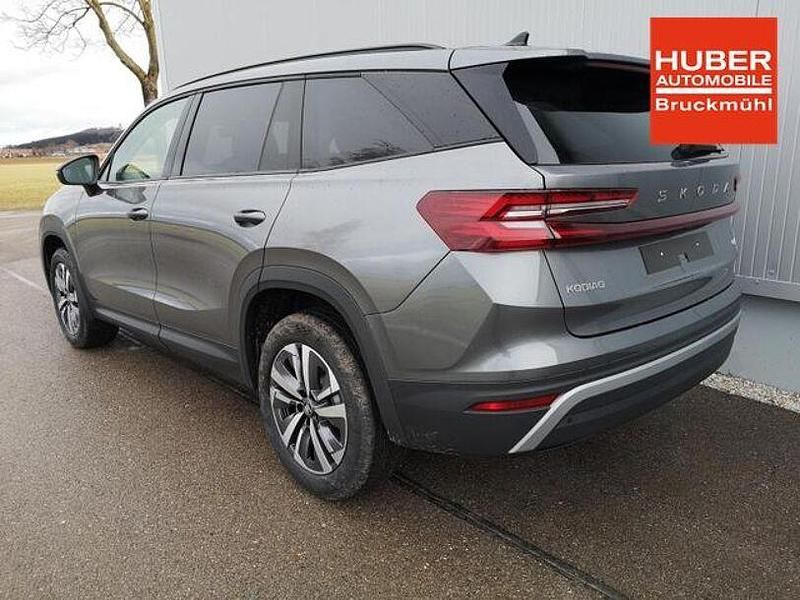 Neu Skoda Kodiaq Selection 193 PS (141 kW) 2025 Grau SUV