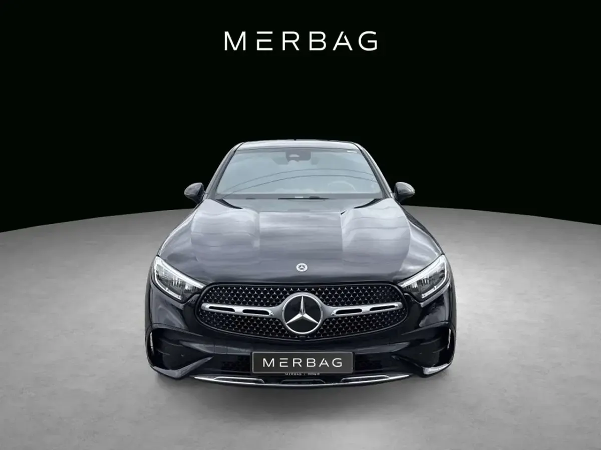 Gebraucht Mercedes GLC300 AMG 269 PS (197 kW) 2025 Schwarz SUV