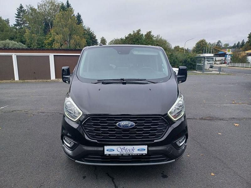 Gebraucht Ford Tourneo Active 131 PS (96 kW) 2021 Schwarz Van / Kleinbus