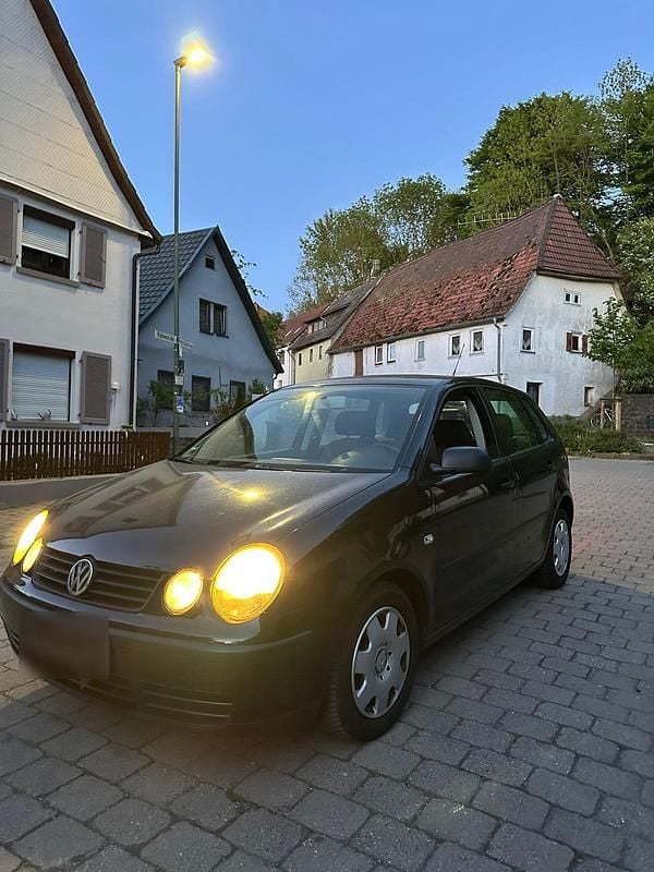 Gebraucht VW Polo 64 PS (47 kW) 2003 Schwarz Kleinwagen