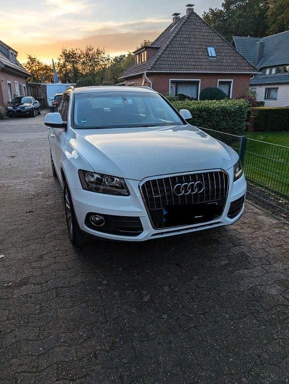 Weiß Gebraucht 2015 Audi Q5 SUV | 18.250 € (Fairer Preis) - Bild 1/4