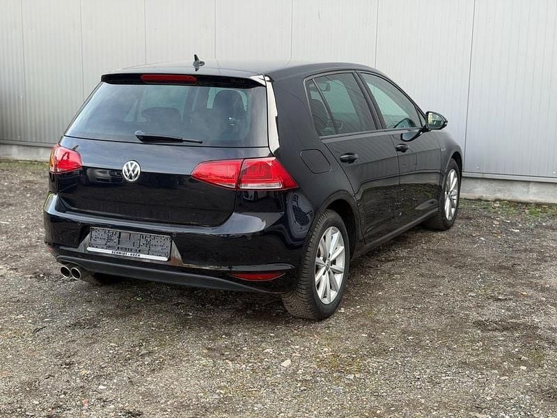 Gebraucht VW Golf VII LOUNGE 150 PS (110 kW) 2015 Schwarz Limousine