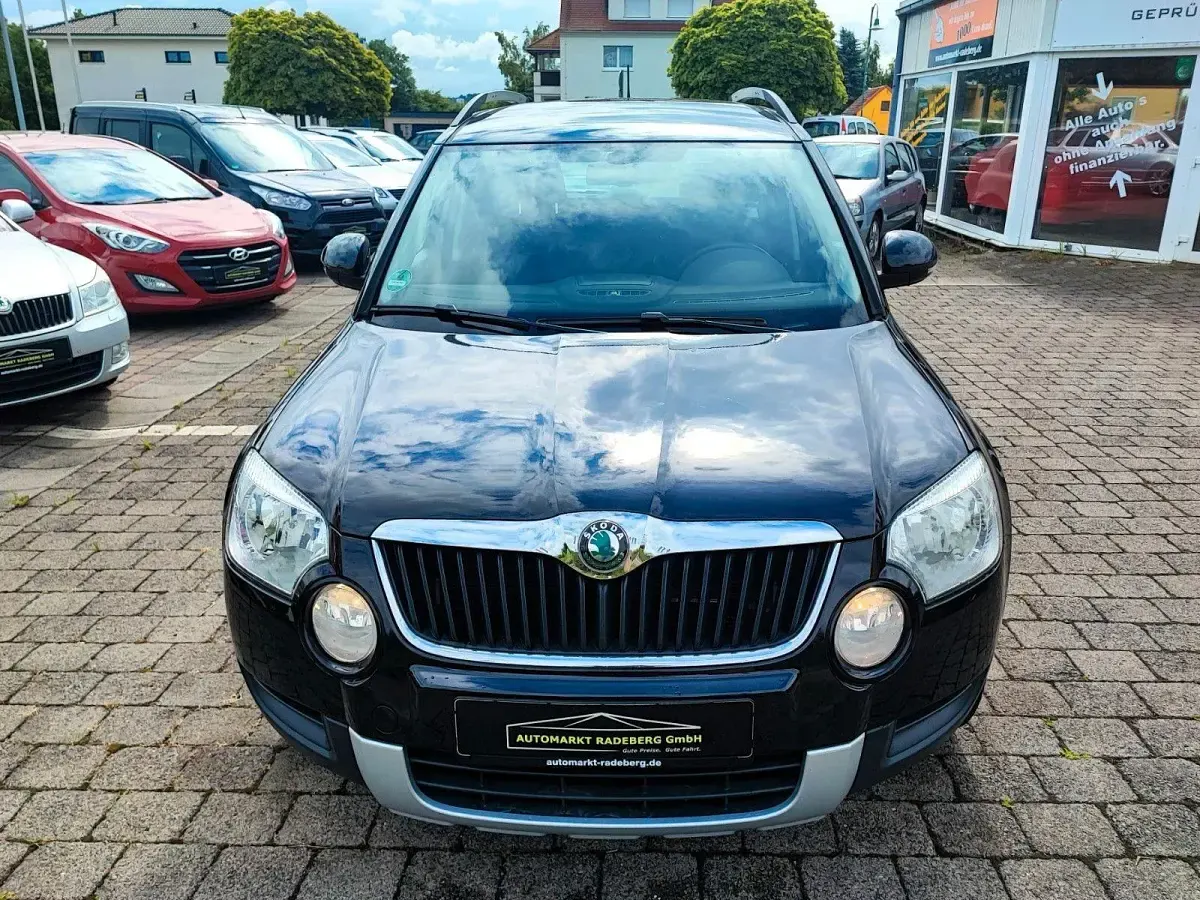 Gebraucht Skoda Yeti Adventure 122 PS (89 kW) 2013 Schwarz SUV
