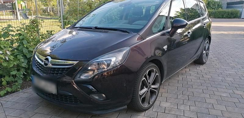 Braun Gebraucht 2012 Opel Zafira Tourer OPC Van / Kleinbus | 6.500 € (Fairer Preis) - Bild 1/4