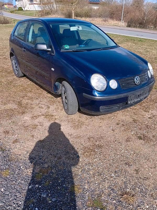 Gebraucht VW Polo 47 PS (34 kW) 2004 Blau Kleinwagen