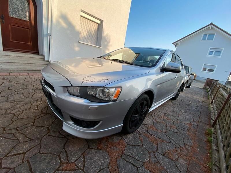 Silber Gebraucht 2008 Mitsubishi Lancer Limousine | 3.899 € - Bild 1/4
