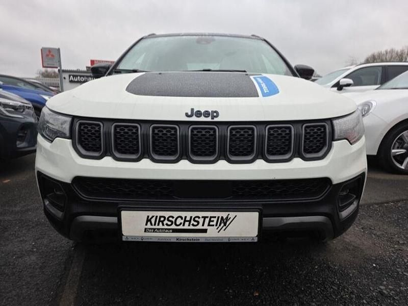 Gebraucht Jeep Compass Trailhawk 241 PS (177 kW) 2023 Weiss SUV