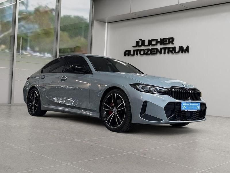Grau Gebraucht 2023 BMW 330 M Sport Limousine | 36.990 € (Superpreis) - Bild 1/4
