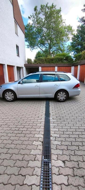 Silber Gebraucht 2013 VW Golf VI Kombi | 4.500 € (Guter Preis) - Bild 1/4