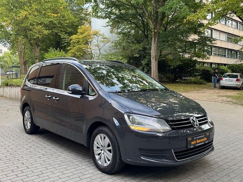 Gebraucht VW Sharan Comfortline 150 PS (110 kW) 2011 Grau Van / Kleinbus
