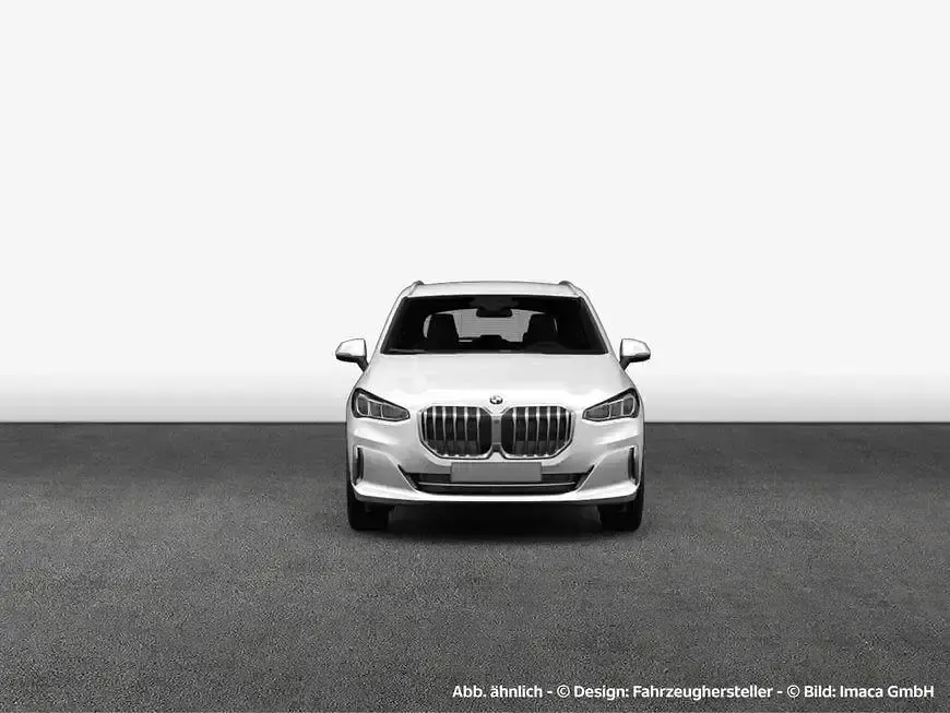 Gebraucht BMW 220 156 PS (114 kW) 2026 Weiß Kombi