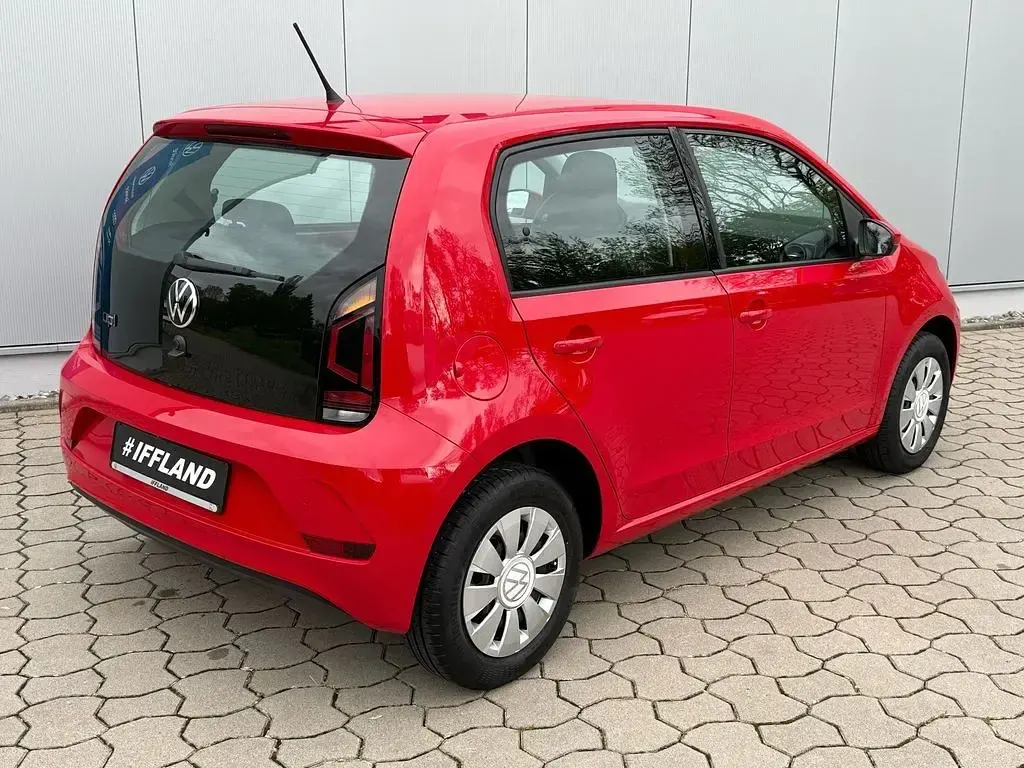 Second-hand VW up! 65 CP (47 kW) 2022 Roșu Hatchback