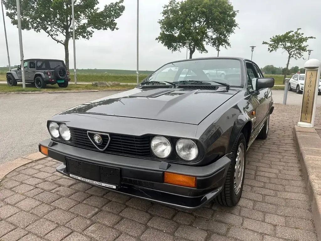 Gebraucht Alfa Romeo GTV 158 PS (116 kW) 1985 Grau Coupé