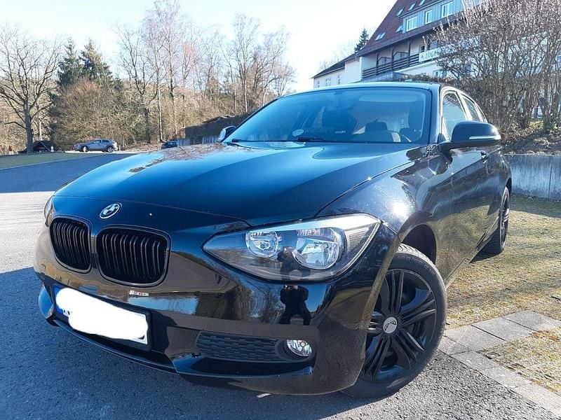 Gebraucht BMW 114 102 PS (75 kW) 2013 Schwarz Kleinwagen