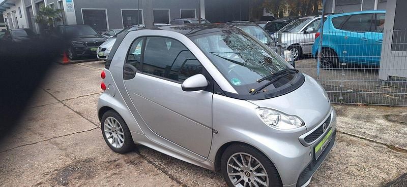 Silber Gebraucht 2013 Smart ForTwo Coupé Coupé | 5.499 € (Fairer Preis) - Bild 1/4