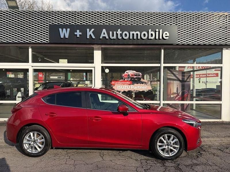 Gebraucht Mazda 3 Exclusive 120 PS (88 kW) 2017 Rot Limousine