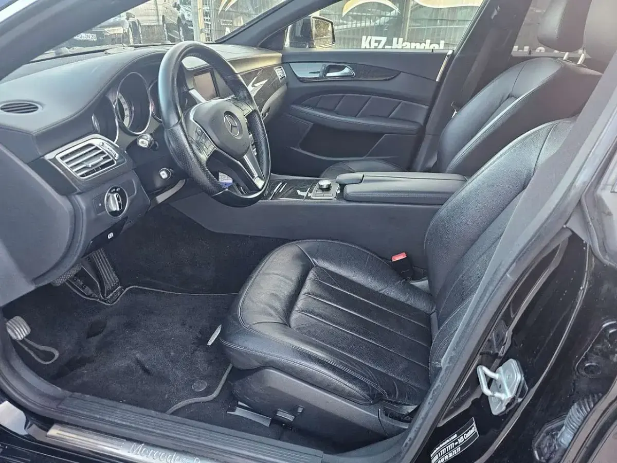 Gebraucht Mercedes CLS350 265 PS (194 kW) 2013 Schwarz/baltic black Kombi
