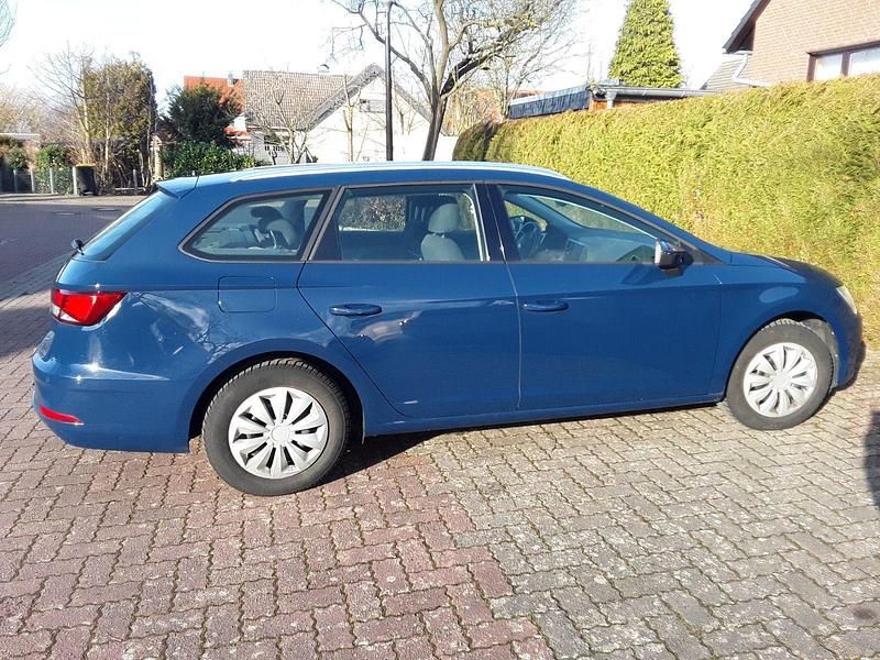 Gebraucht Seat Leon Style 131 PS (96 kW) 2019 Blau Kombi