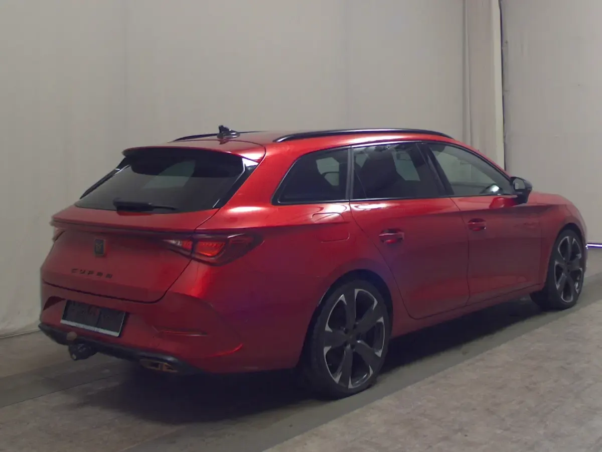 Usata Cupra Leon 245 CV (180 kW) 2022 Rosso Station wagon