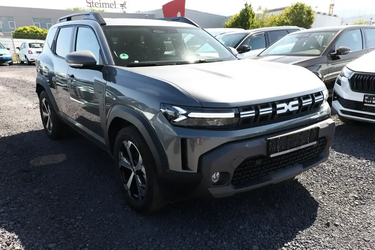 Gebraucht Dacia Duster Journey 94 PS (69 kW) 2024 Dolomitgrau metallic SUV