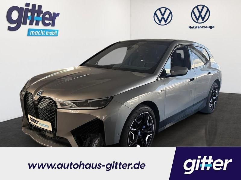 Oxidgrau ii metallic Gebraucht 2023 BMW iX Performance SUV | 71.950 € (Guter Preis) - Bild 1/4