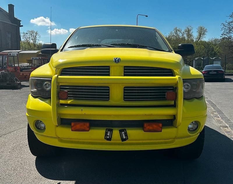 Second-hand Dodge Ram 328 CP (241 kW) 2005 Galben Pickup