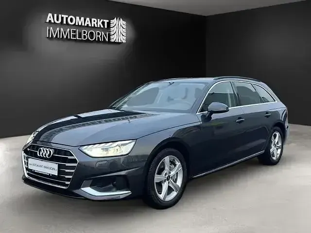 Second-hand Audi A4 Advanced 204 CP (150 kW) 2023 Gri Break