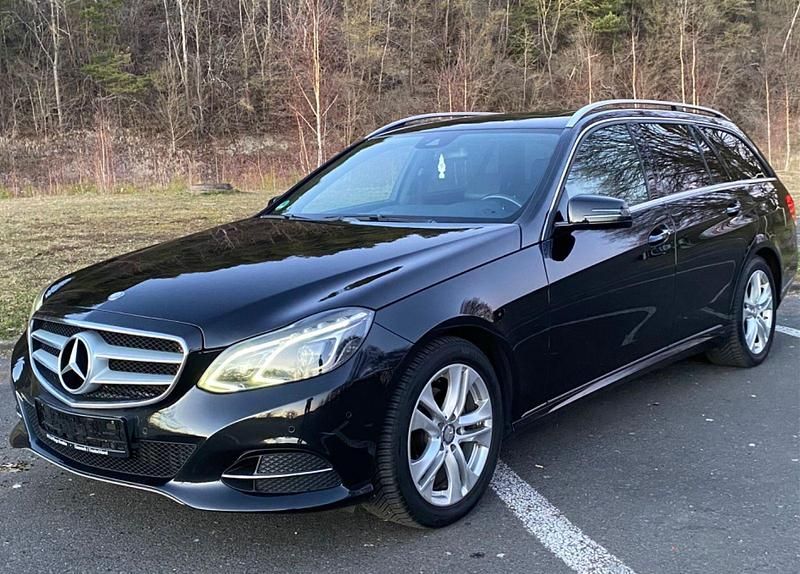 Gebraucht Mercedes E200 Avantgarde 136 PS (100 kW) 2014 Schwarz Kombi