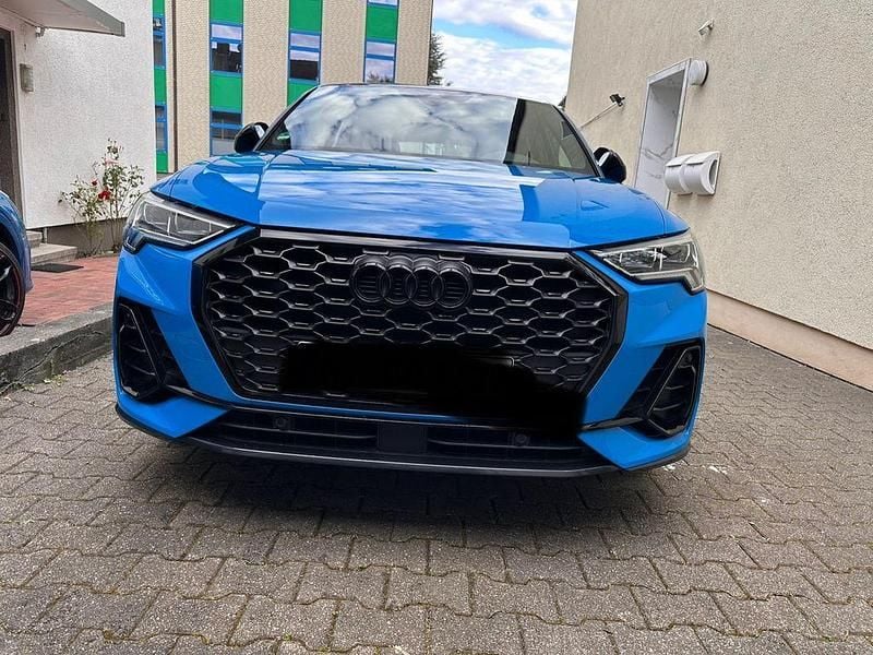 Blau Gebraucht 2021 Audi Q3 Sportback S-Line SUV | 18.999 € - Bild 1/4