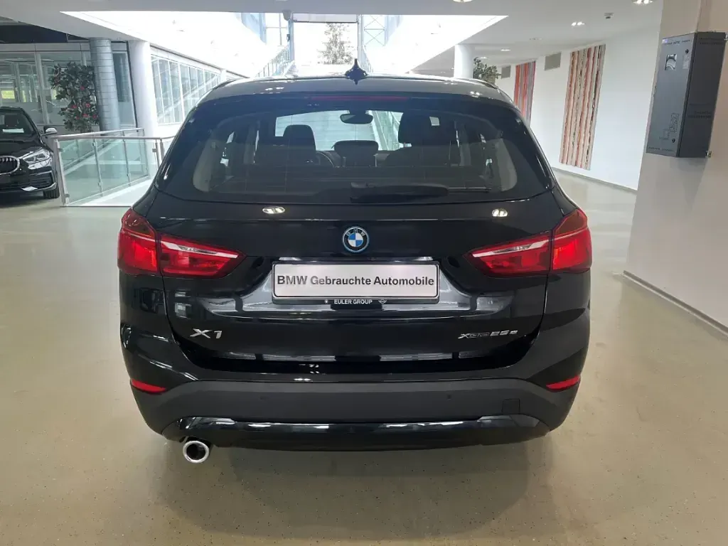 Używany BMW X1 125 KM (91 kW) 2022 Czarny SUV