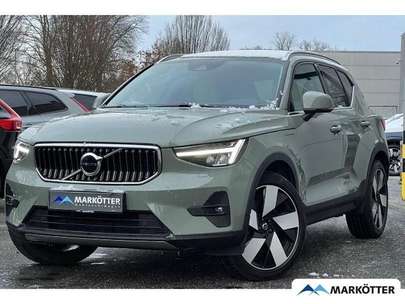 Gebraucht Volvo XC40 Plus 261 PS (191 kW) 2022 Gruen SUV