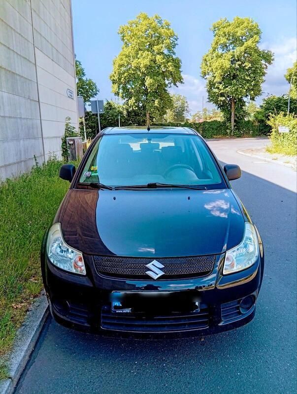 Schwarz Gebraucht 2009 Suzuki SX4 SUV | 2.800 € - Bild 1/4